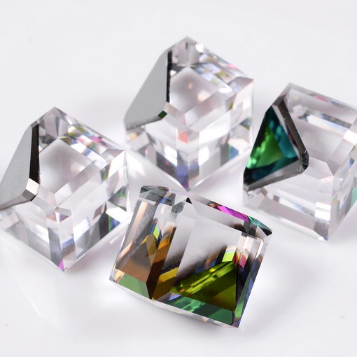 Cubo de Cristal Swarovski art. 4841 Cristal Vitrail Medium 12mm