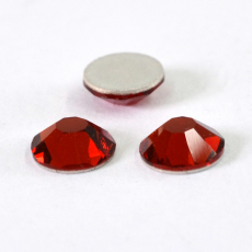 Strass Chaton Maxima Base Reta sem cola Preciosa Red Velvet SS 16 = 3,8mm