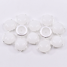 Engrampado Prateado Cabuchon Branco 12mm