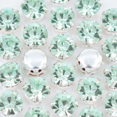 Engrampado Prateado Strass Preciosa Chrysolite SS34 = 7,2mm