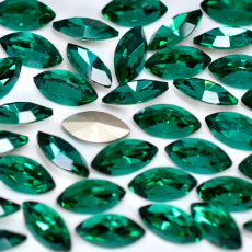 Strass Navete Supreme Emerald 15x7mm