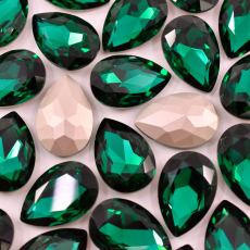 Strass Gota Supreme Emerald 30x20mm