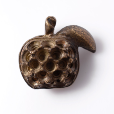Pingente Maça Ouro Velho 12mm